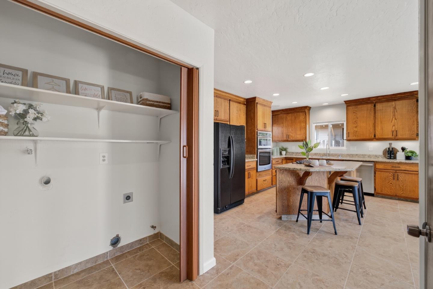 Detail Gallery Image 23 of 43 For 143 Katherine Ave, Salinas,  CA 93901 - 3 Beds | 1 Baths