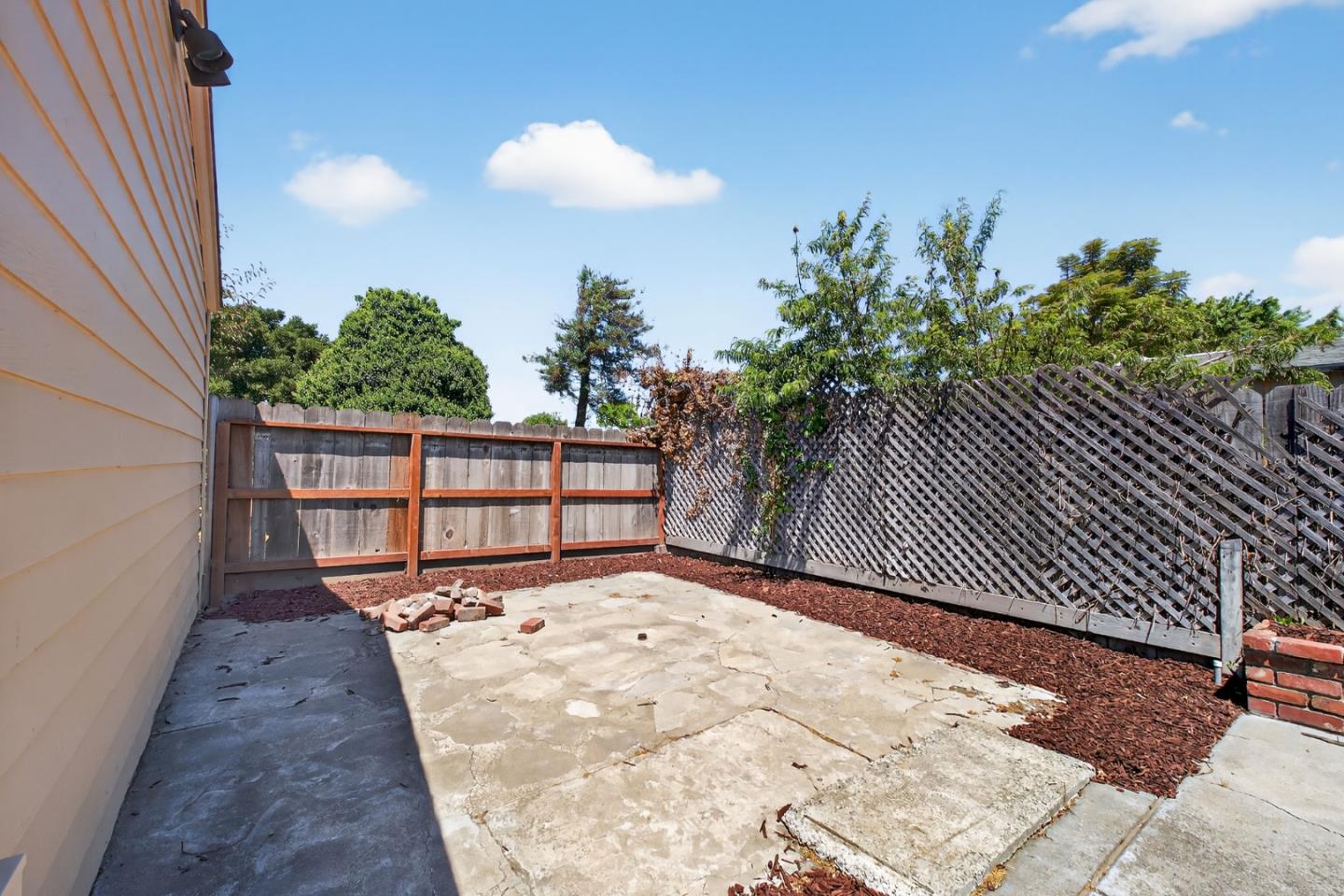 Detail Gallery Image 33 of 43 For 143 Katherine Ave, Salinas,  CA 93901 - 3 Beds | 1 Baths