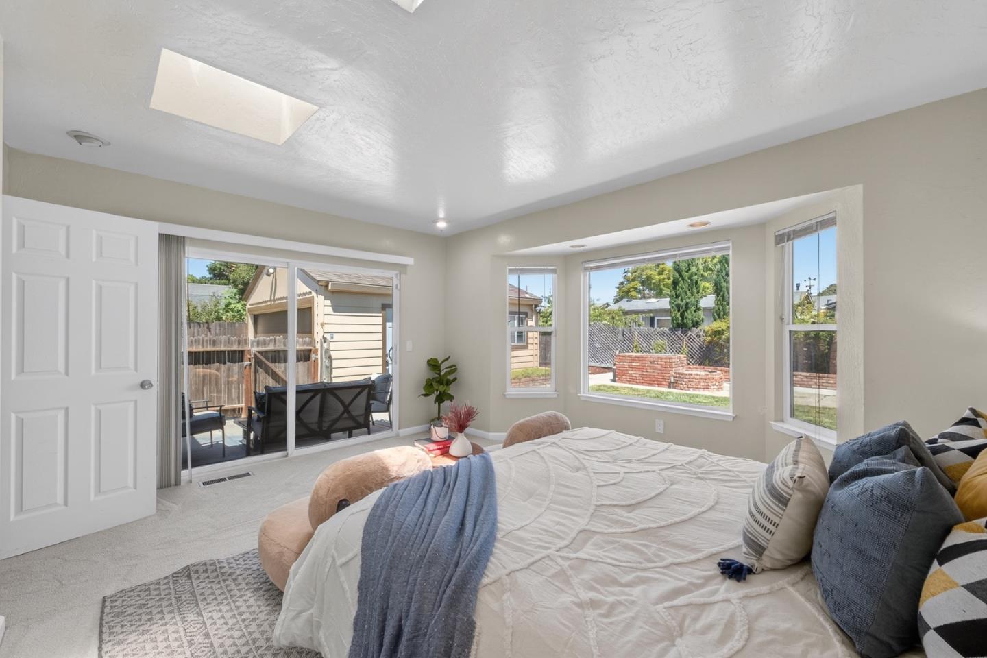 Detail Gallery Image 5 of 43 For 143 Katherine Ave, Salinas,  CA 93901 - 3 Beds | 1 Baths