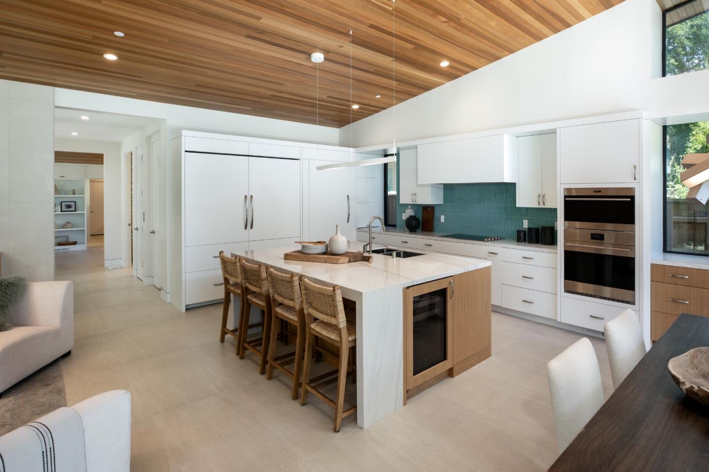 Detail Gallery Image 20 of 84 For 596 Franklin St, Mountain View,  CA 94041 - 6 Beds | 4/3 Baths