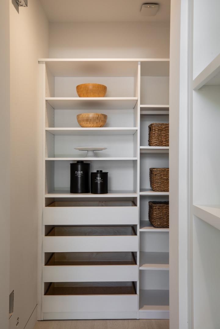 Detail Gallery Image 22 of 84 For 596 Franklin St, Mountain View,  CA 94041 - 6 Beds | 4/3 Baths
