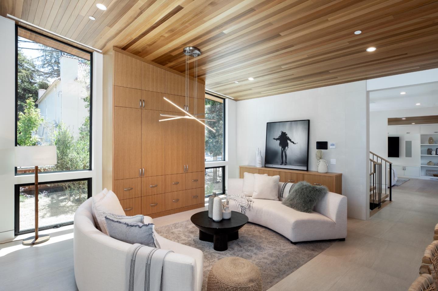 Detail Gallery Image 25 of 84 For 596 Franklin St, Mountain View,  CA 94041 - 6 Beds | 4/3 Baths