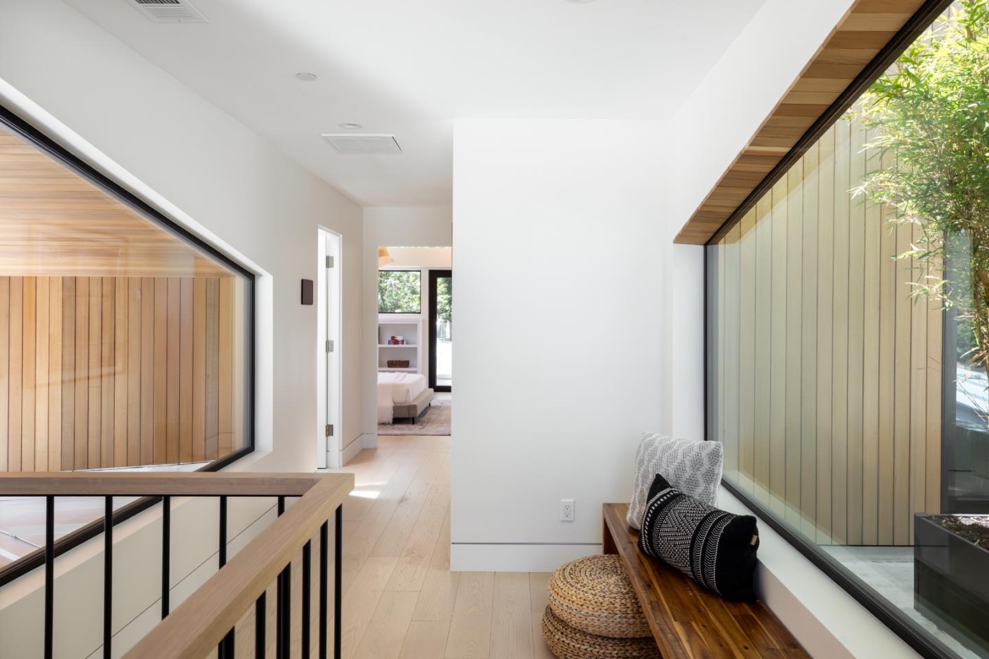 Detail Gallery Image 38 of 84 For 596 Franklin St, Mountain View,  CA 94041 - 6 Beds | 4/3 Baths