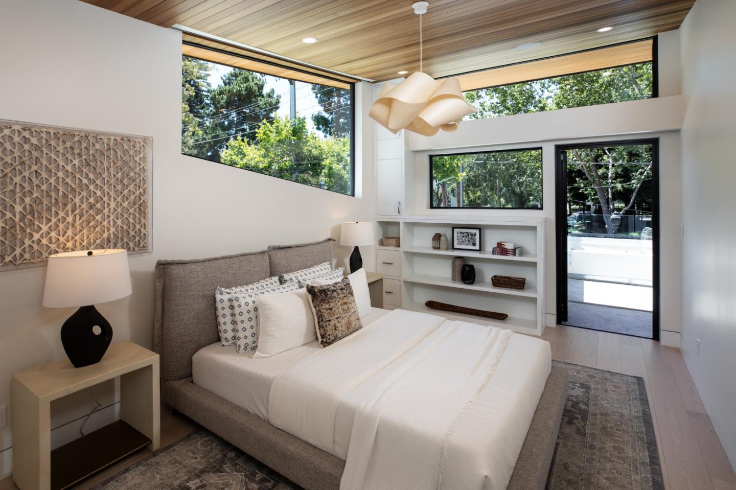 Detail Gallery Image 41 of 84 For 596 Franklin St, Mountain View,  CA 94041 - 6 Beds | 4/3 Baths