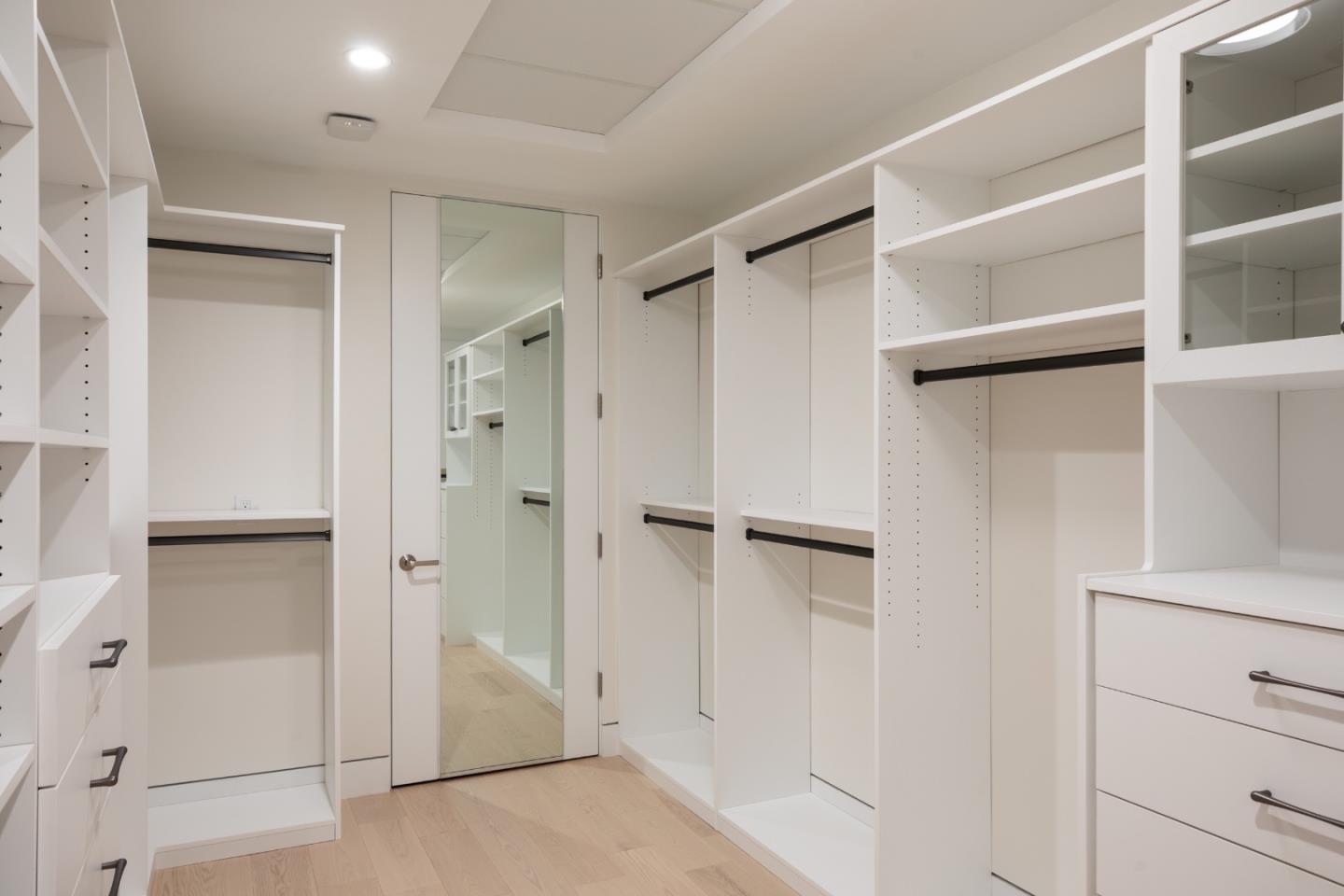 Detail Gallery Image 56 of 84 For 596 Franklin St, Mountain View,  CA 94041 - 6 Beds | 4/3 Baths