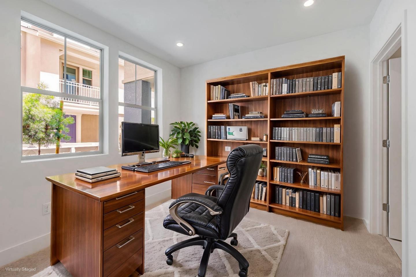 Detail Gallery Image 12 of 19 For 186 Oak Cir, Walnut Creek,  CA 94597 - 4 Beds | 3/1 Baths