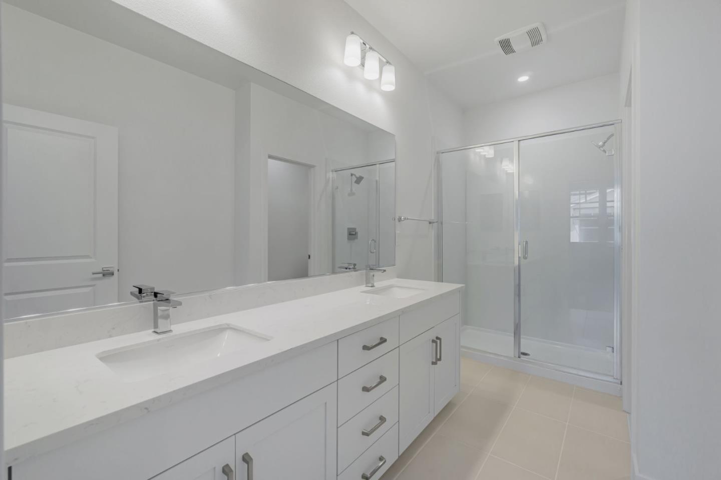Detail Gallery Image 18 of 19 For 186 Oak Cir, Walnut Creek,  CA 94597 - 4 Beds | 3/1 Baths