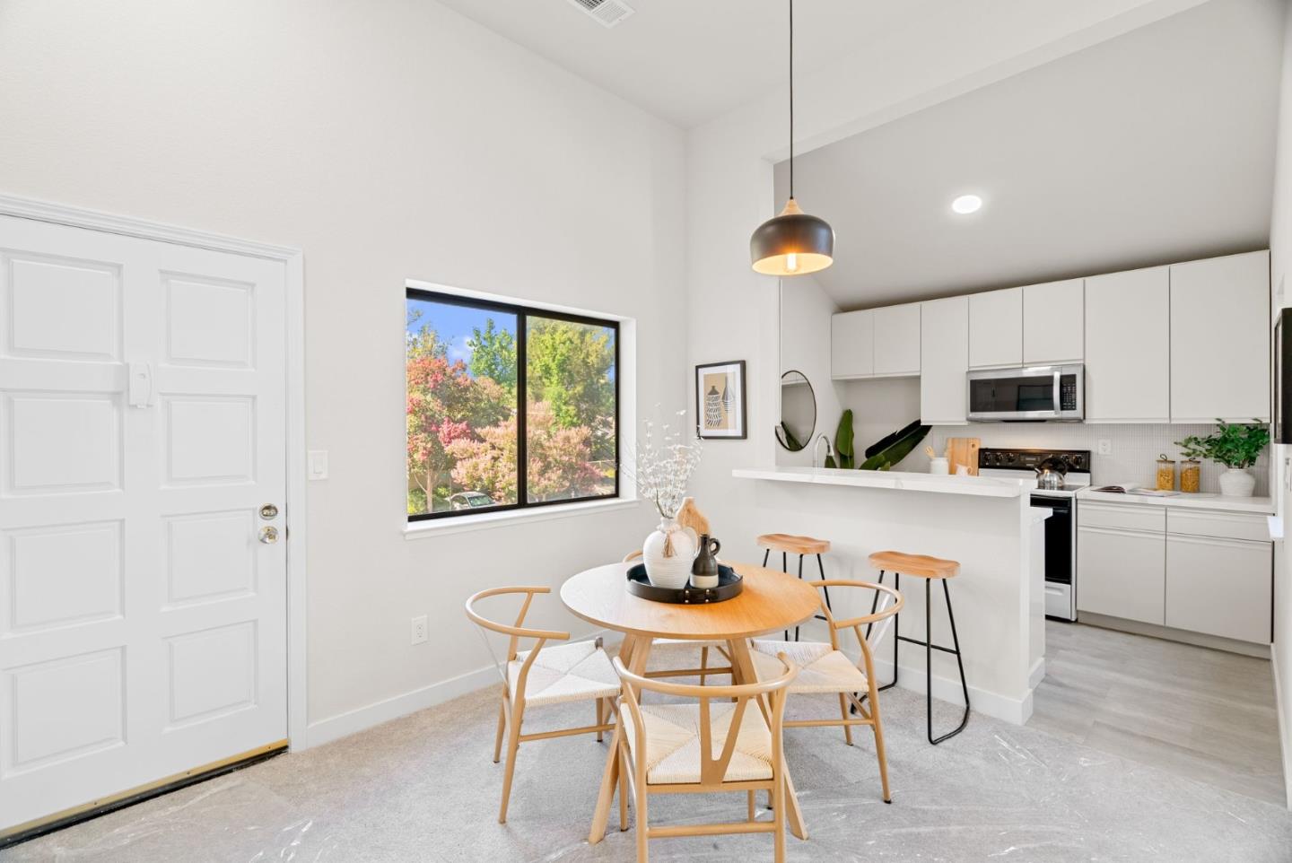Detail Gallery Image 13 of 60 For 1441 Rocklin Ct, San Jose,  CA 95131 - 2 Beds | 1 Baths