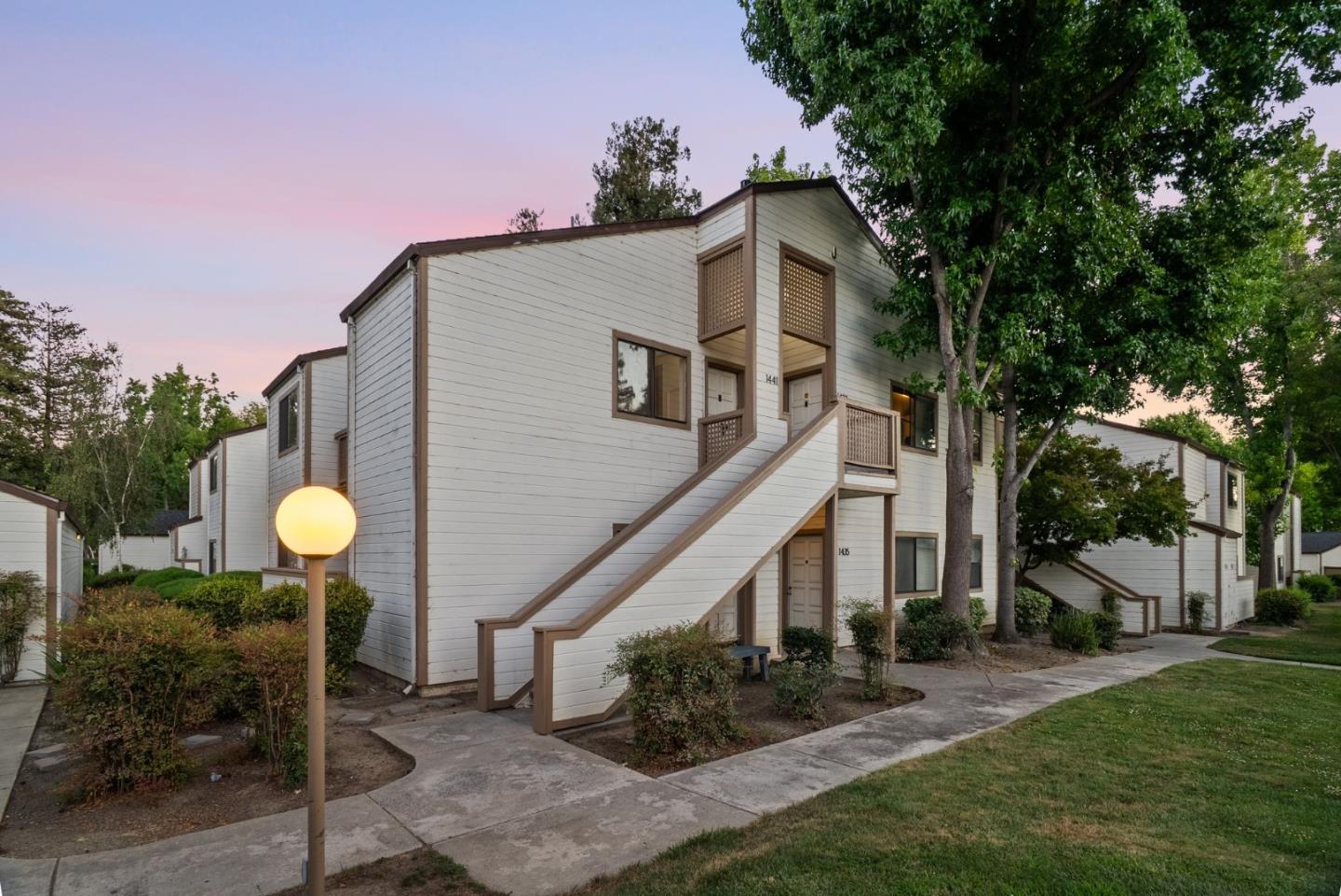 Detail Gallery Image 3 of 60 For 1441 Rocklin Ct, San Jose,  CA 95131 - 2 Beds | 1 Baths