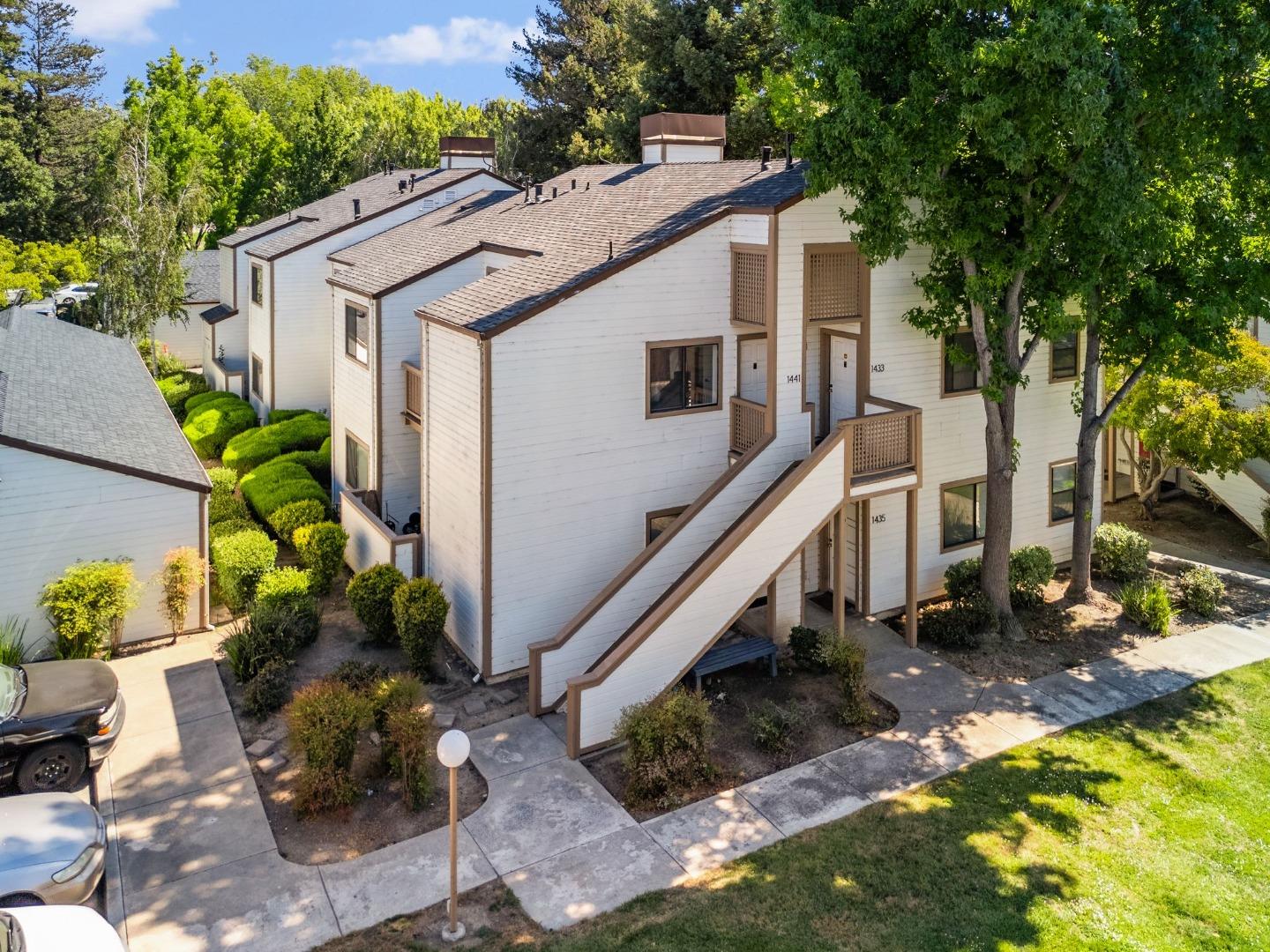 Detail Gallery Image 4 of 60 For 1441 Rocklin Ct, San Jose,  CA 95131 - 2 Beds | 1 Baths