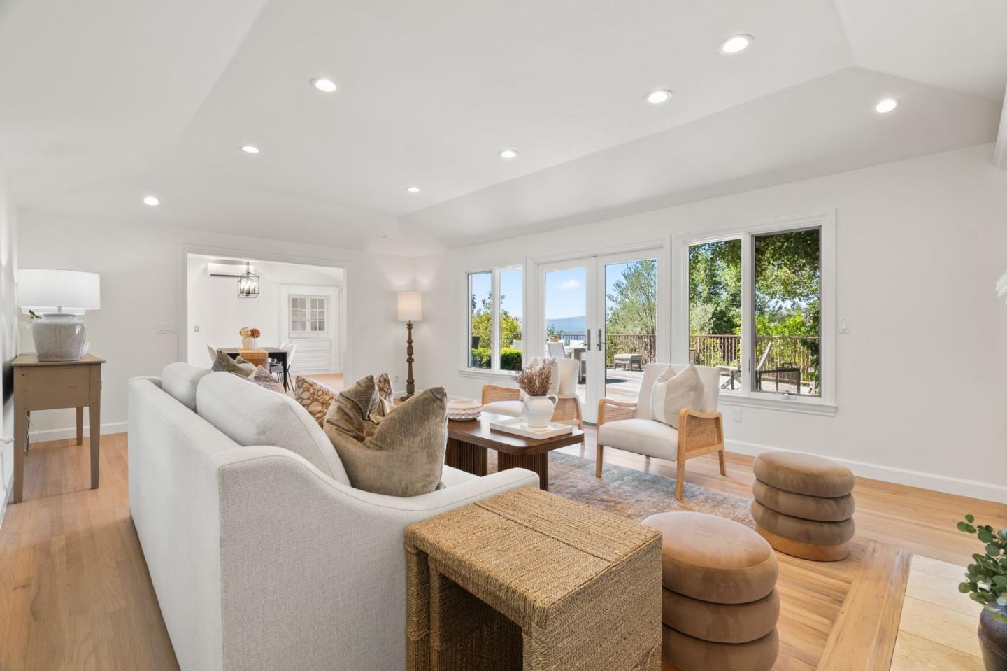 Detail Gallery Image 10 of 84 For 15651 Kennedy Rd, Los Gatos,  CA 95032 - 4 Beds | 4 Baths