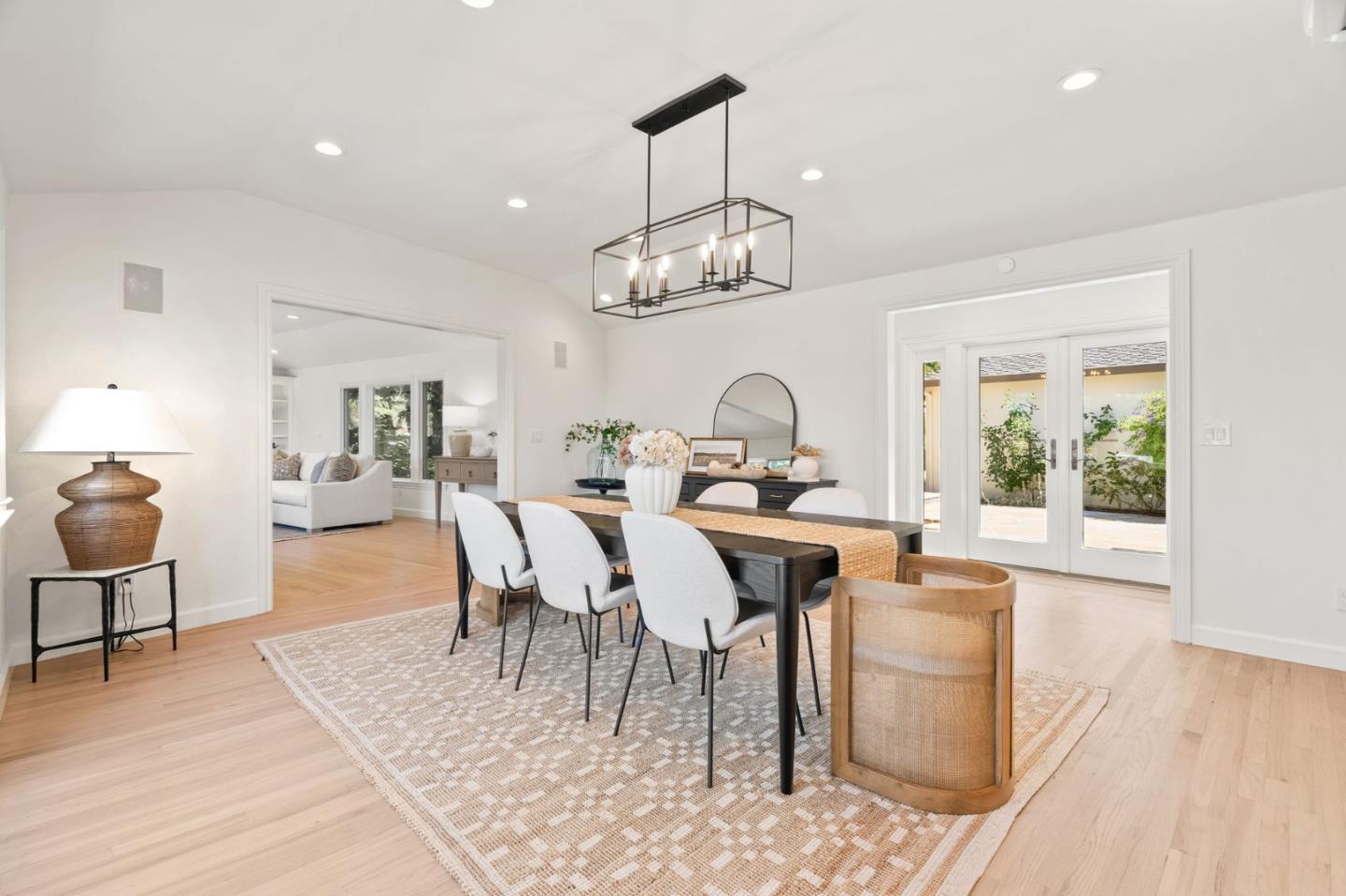 Detail Gallery Image 13 of 84 For 15651 Kennedy Rd, Los Gatos,  CA 95032 - 4 Beds | 4 Baths