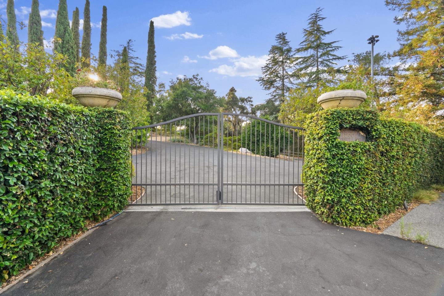 Detail Gallery Image 70 of 84 For 15651 Kennedy Rd, Los Gatos,  CA 95032 - 4 Beds | 4 Baths