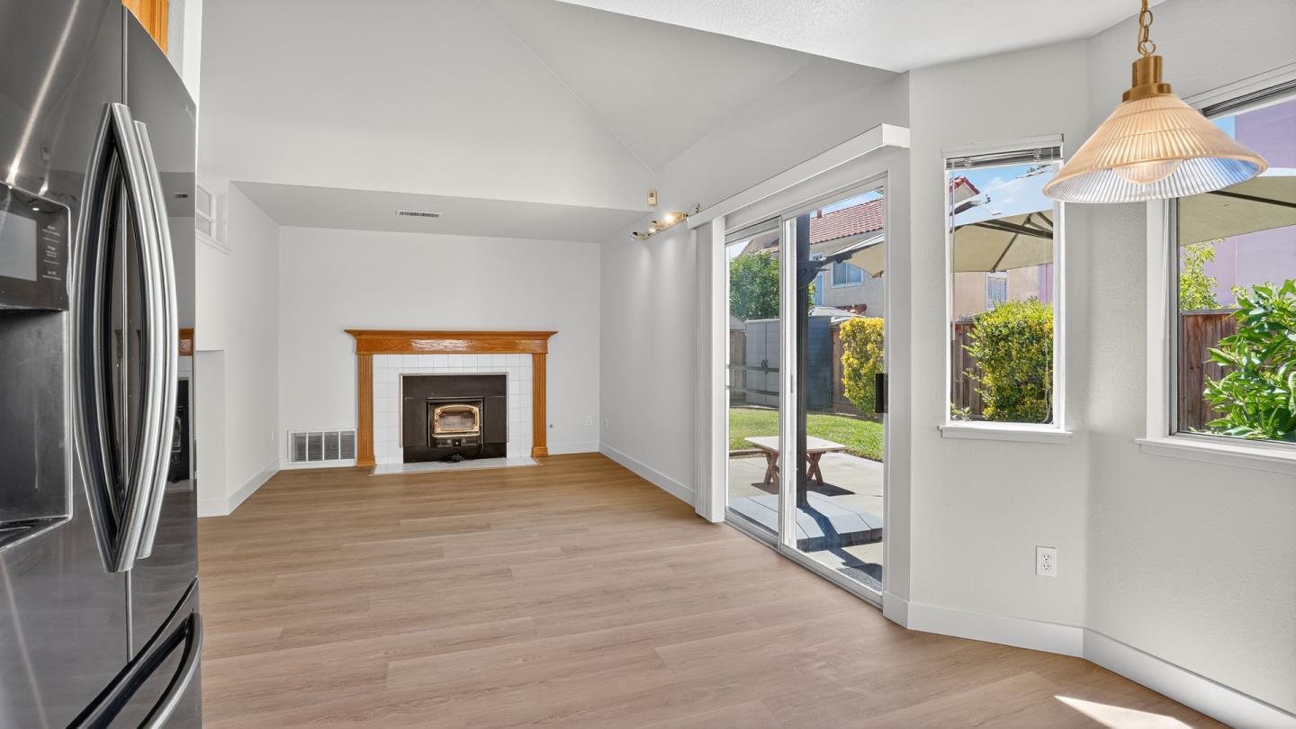 Detail Gallery Image 15 of 38 For 7347 Forsum Rd, San Jose,  CA 95138 - 3 Beds | 2/1 Baths