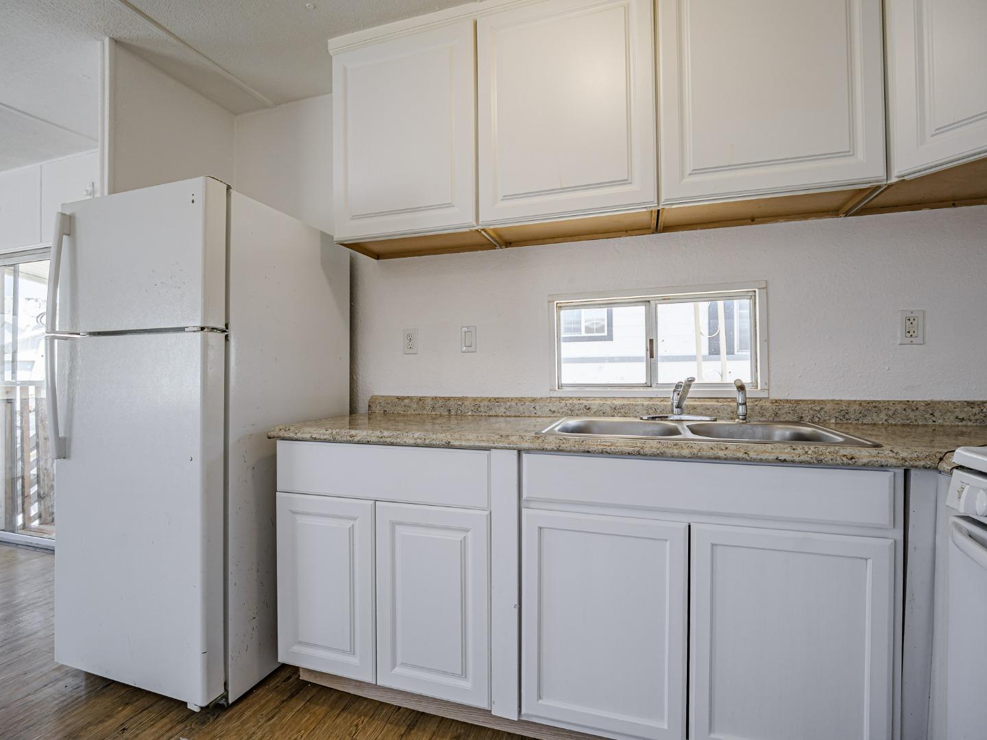 Detail Gallery Image 12 of 30 For 3128 Crescent Ave #19,  Marina,  CA 93933 - 3 Beds | 1 Baths