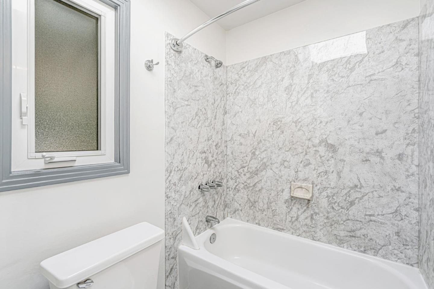 Detail Gallery Image 30 of 40 For 3993 Pasadena Dr, San Mateo,  CA 94403 - 3 Beds | 1 Baths