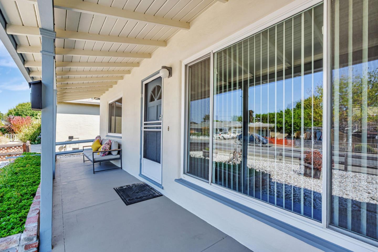 Detail Gallery Image 5 of 40 For 3993 Pasadena Dr, San Mateo,  CA 94403 - 3 Beds | 1 Baths