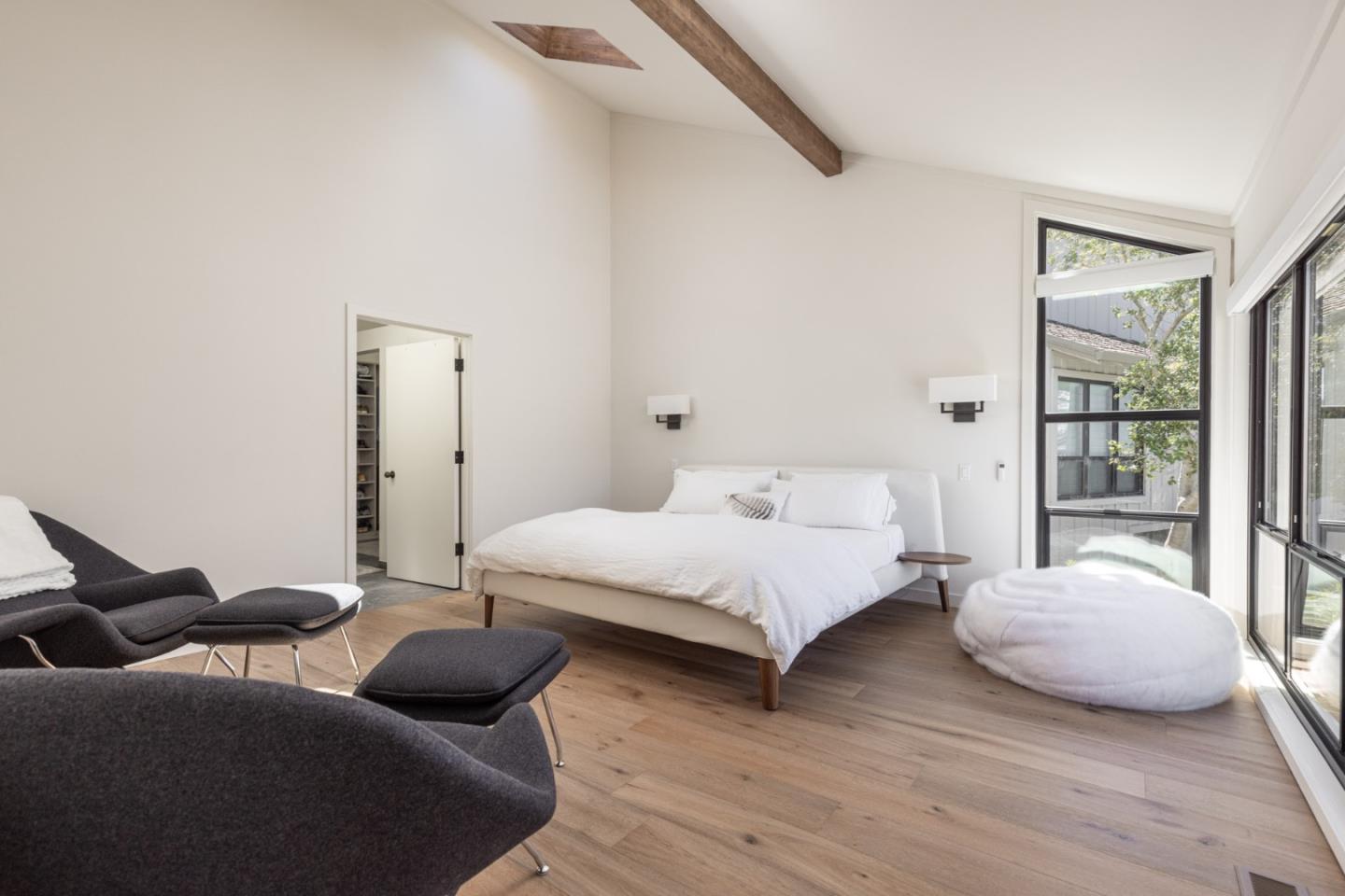 Detail Gallery Image 14 of 25 For 28086 Barn Way, Carmel,  CA 93923 - 3 Beds | 3/1 Baths