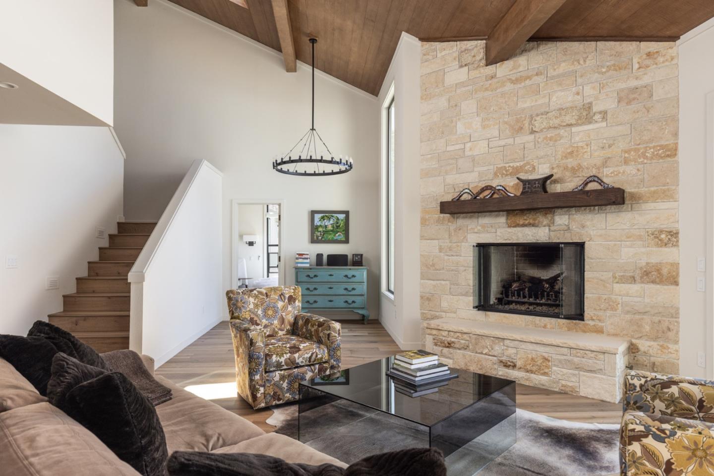 Detail Gallery Image 3 of 25 For 28086 Barn Way, Carmel,  CA 93923 - 3 Beds | 3/1 Baths