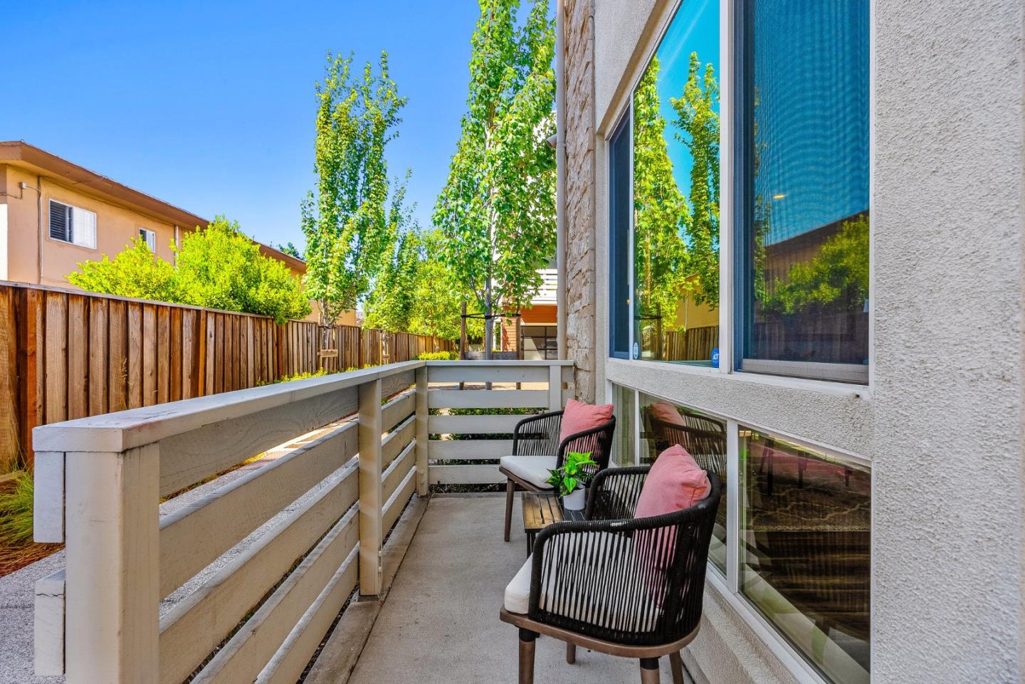 Detail Gallery Image 15 of 57 For 417 Santo Domingo Ter, Sunnyvale,  CA 94085 - 4 Beds | 3 Baths