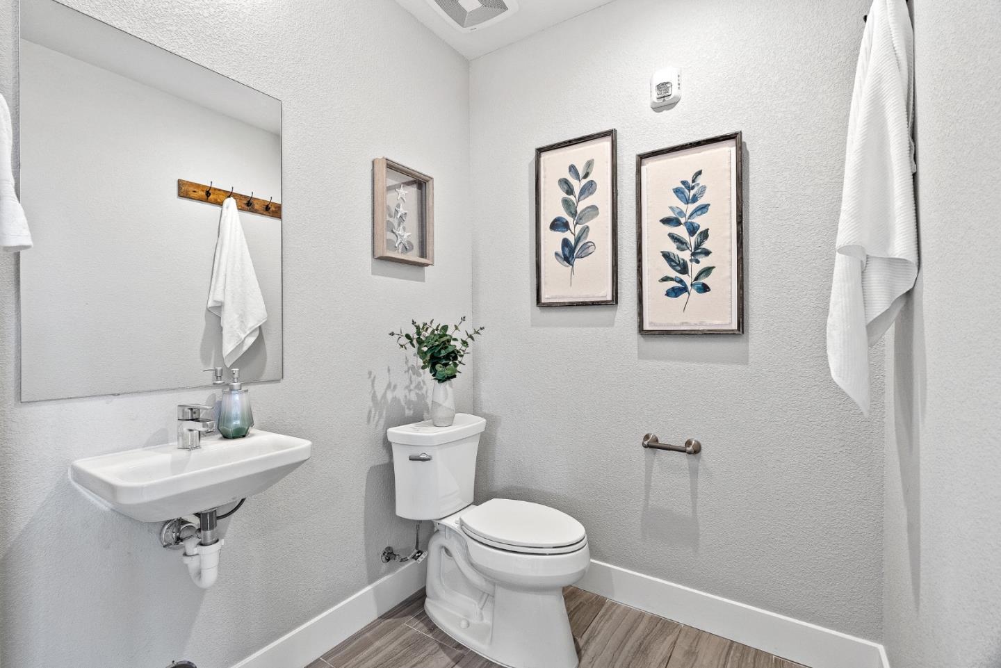 Detail Gallery Image 19 of 57 For 417 Santo Domingo Ter, Sunnyvale,  CA 94085 - 4 Beds | 3 Baths