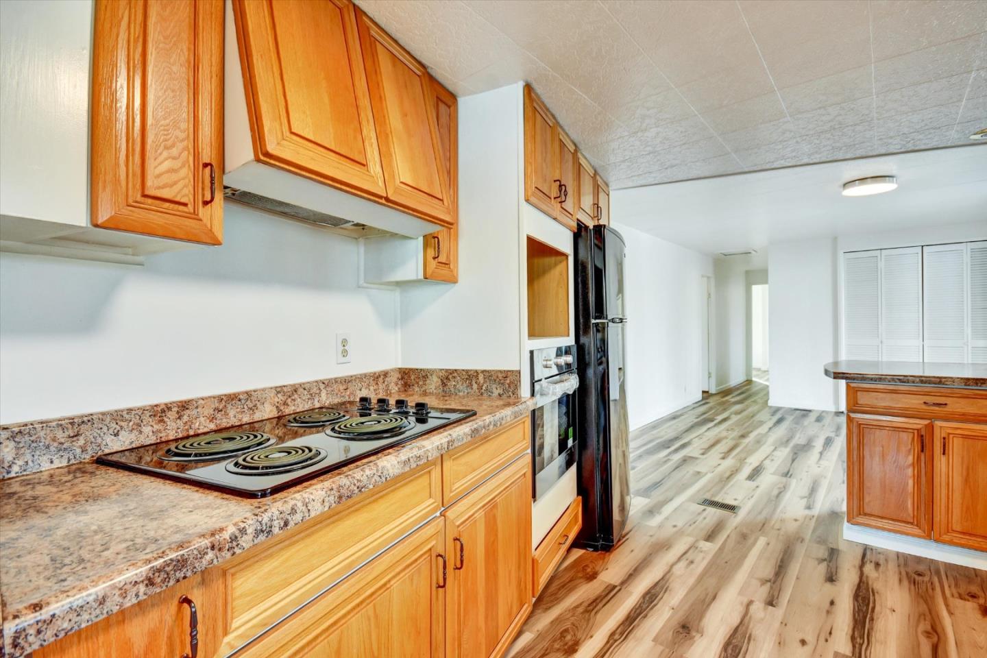 Detail Gallery Image 15 of 53 For 17 Pepperwood Way #17,  Soquel,  CA 95073 - 2 Beds | 2 Baths