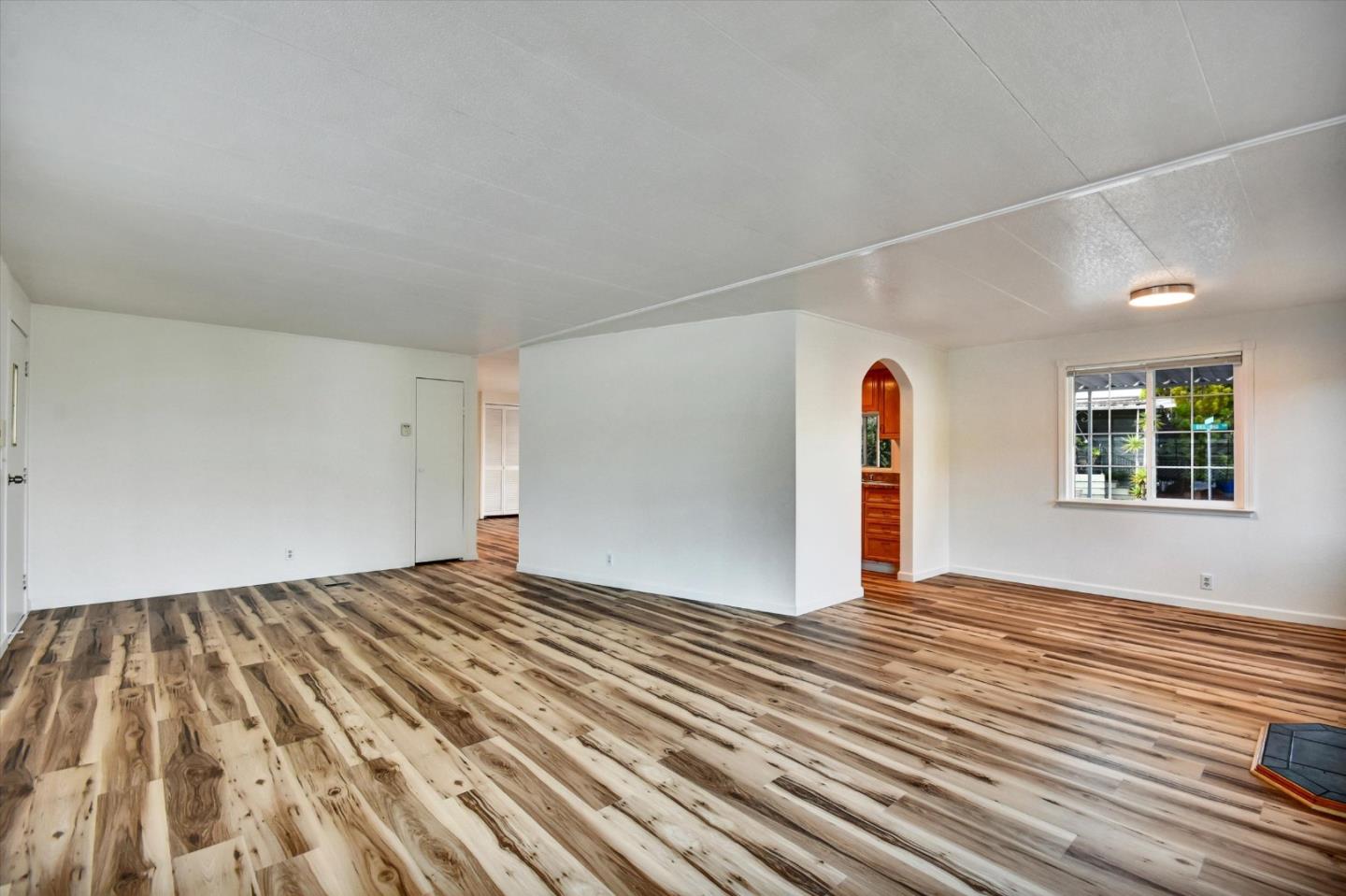 Detail Gallery Image 9 of 53 For 17 Pepperwood Way #17,  Soquel,  CA 95073 - 2 Beds | 2 Baths