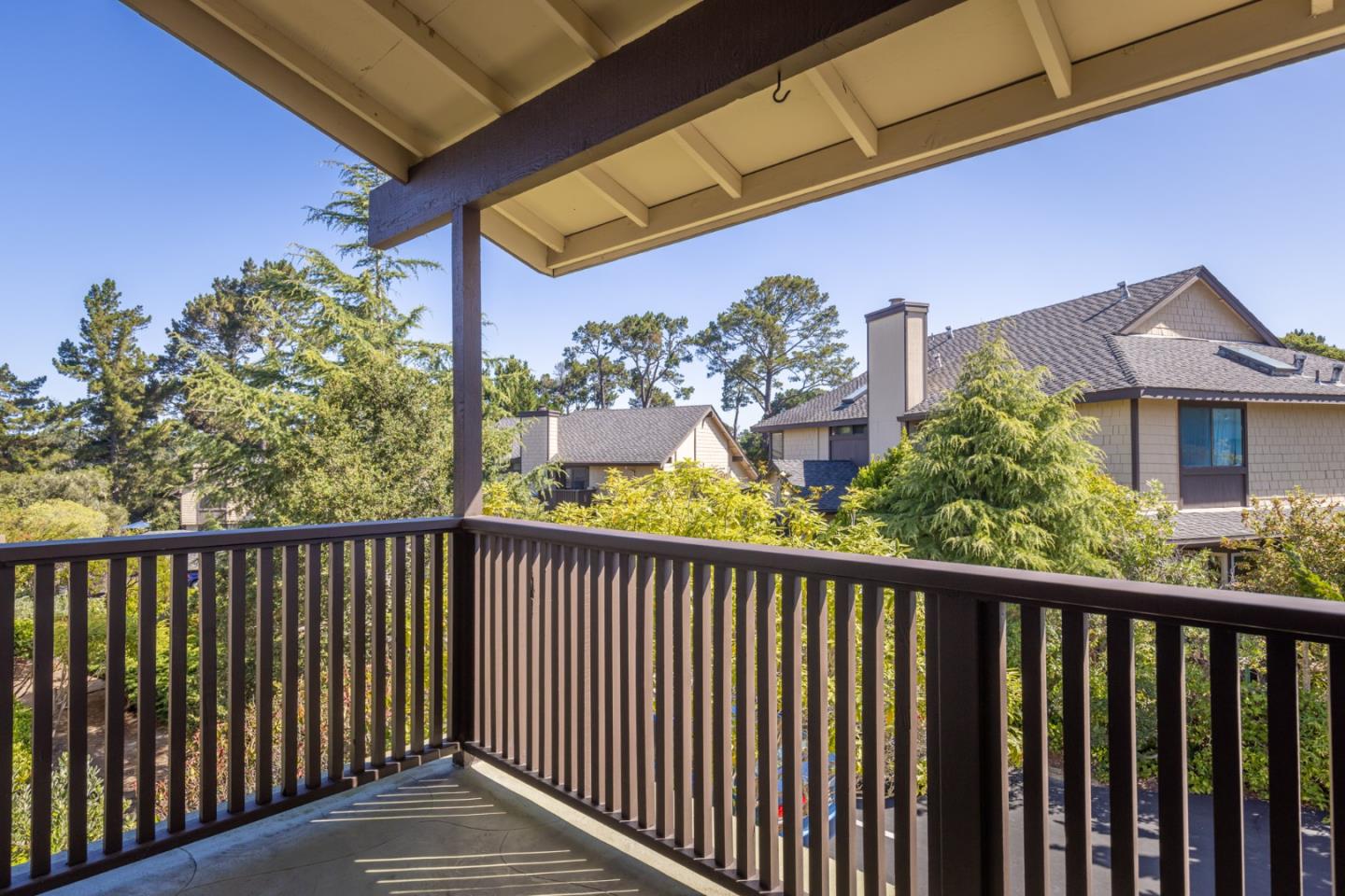 Detail Gallery Image 11 of 17 For 1360 Josselyn Canyon Rd #40,  Monterey,  CA 93940 - 3 Beds | 2/1 Baths