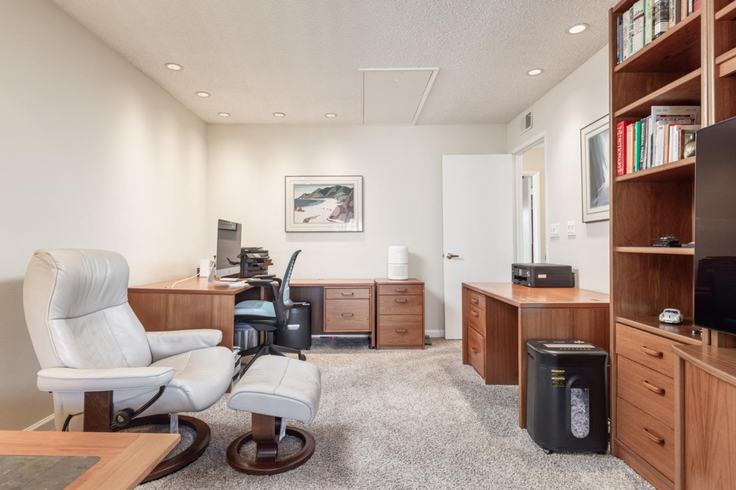 Detail Gallery Image 15 of 17 For 1360 Josselyn Canyon Rd #40,  Monterey,  CA 93940 - 3 Beds | 2/1 Baths