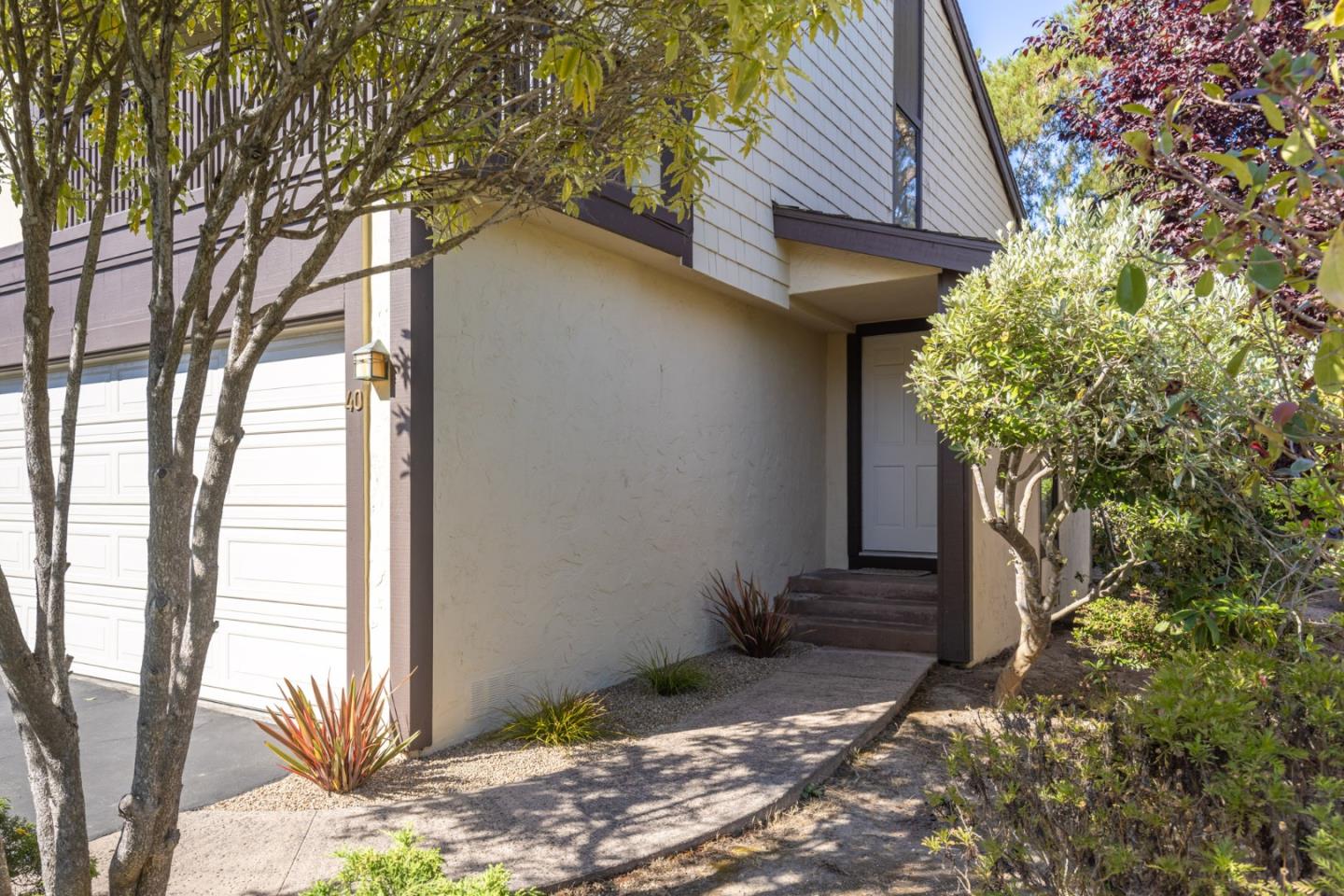 Detail Gallery Image 16 of 17 For 1360 Josselyn Canyon Rd #40,  Monterey,  CA 93940 - 3 Beds | 2/1 Baths
