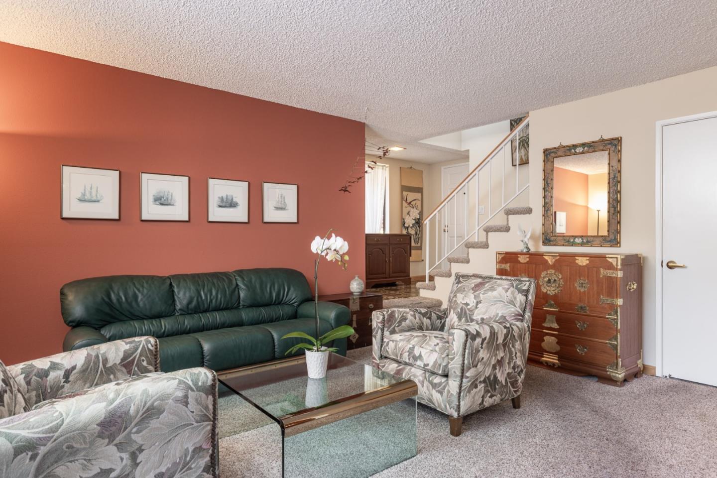Detail Gallery Image 3 of 17 For 1360 Josselyn Canyon Rd #40,  Monterey,  CA 93940 - 3 Beds | 2/1 Baths