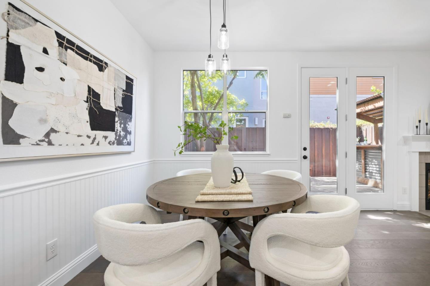 Detail Gallery Image 15 of 60 For 2086 S Delaware St, San Mateo,  CA 94403 - 2 Beds | 1/1 Baths