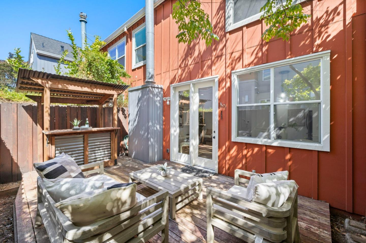 Detail Gallery Image 19 of 60 For 2086 S Delaware St, San Mateo,  CA 94403 - 2 Beds | 1/1 Baths