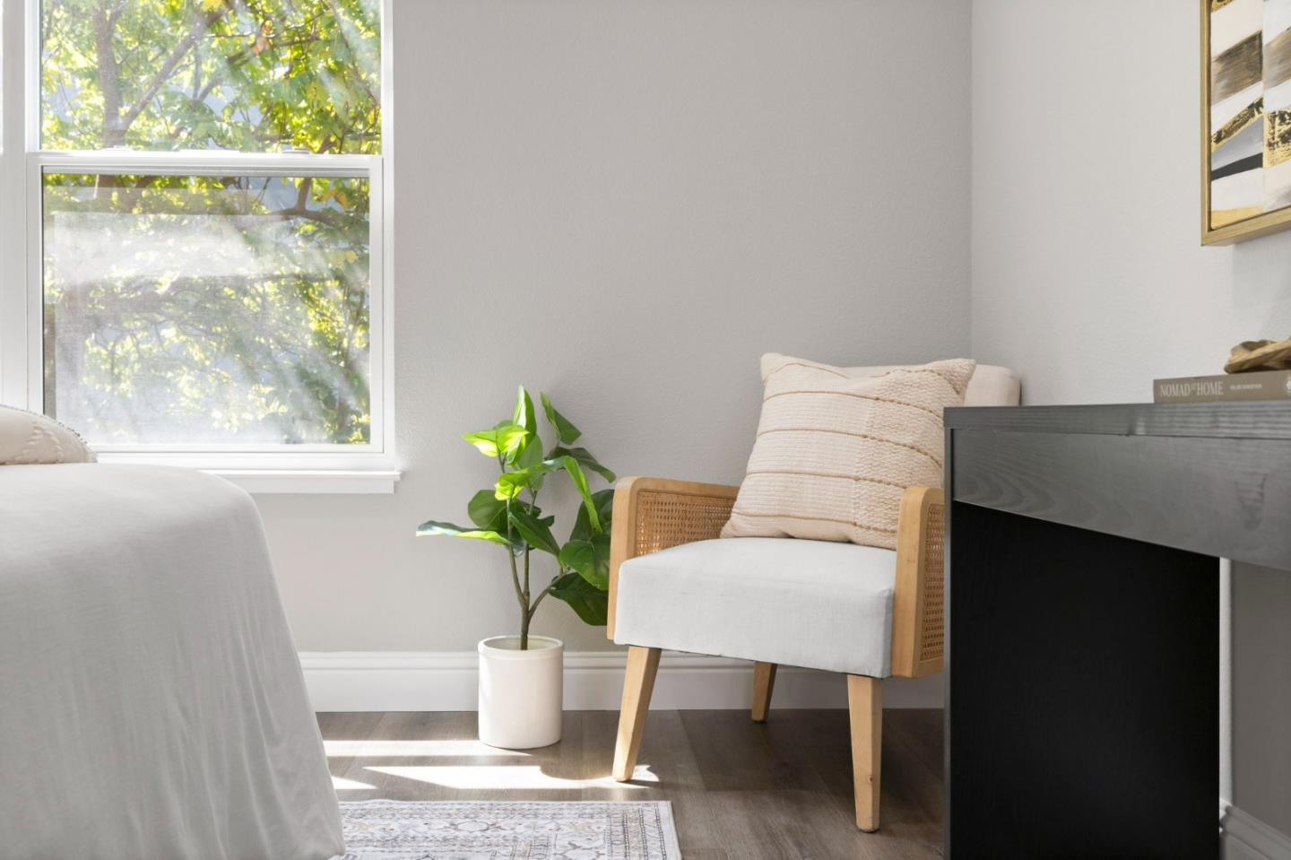 Detail Gallery Image 26 of 60 For 2086 S Delaware St, San Mateo,  CA 94403 - 2 Beds | 1/1 Baths