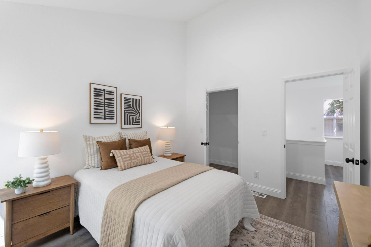 Detail Gallery Image 35 of 60 For 2086 S Delaware St, San Mateo,  CA 94403 - 2 Beds | 1/1 Baths