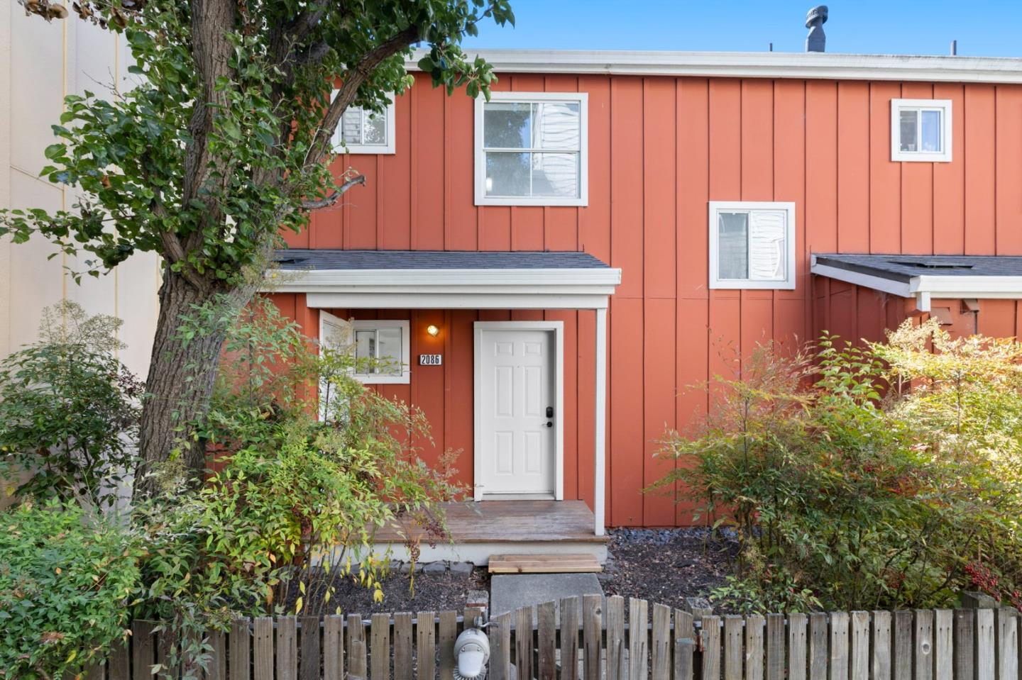 Detail Gallery Image 40 of 60 For 2086 S Delaware St, San Mateo,  CA 94403 - 2 Beds | 1/1 Baths