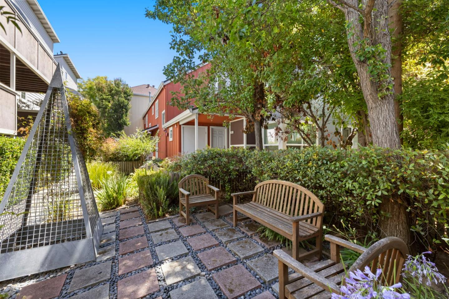 Detail Gallery Image 48 of 60 For 2086 S Delaware St, San Mateo,  CA 94403 - 2 Beds | 1/1 Baths