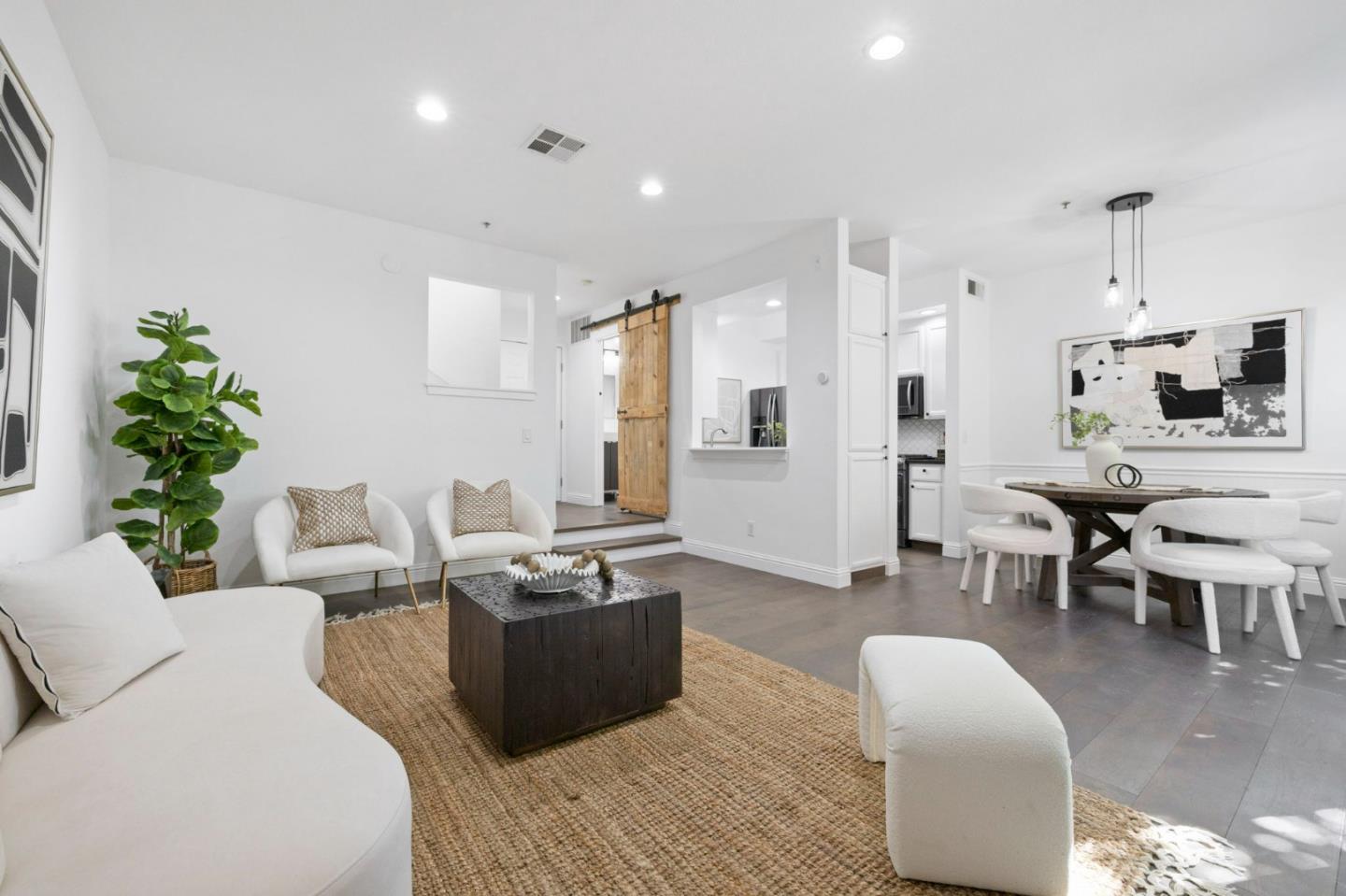 Detail Gallery Image 5 of 60 For 2086 S Delaware St, San Mateo,  CA 94403 - 2 Beds | 1/1 Baths