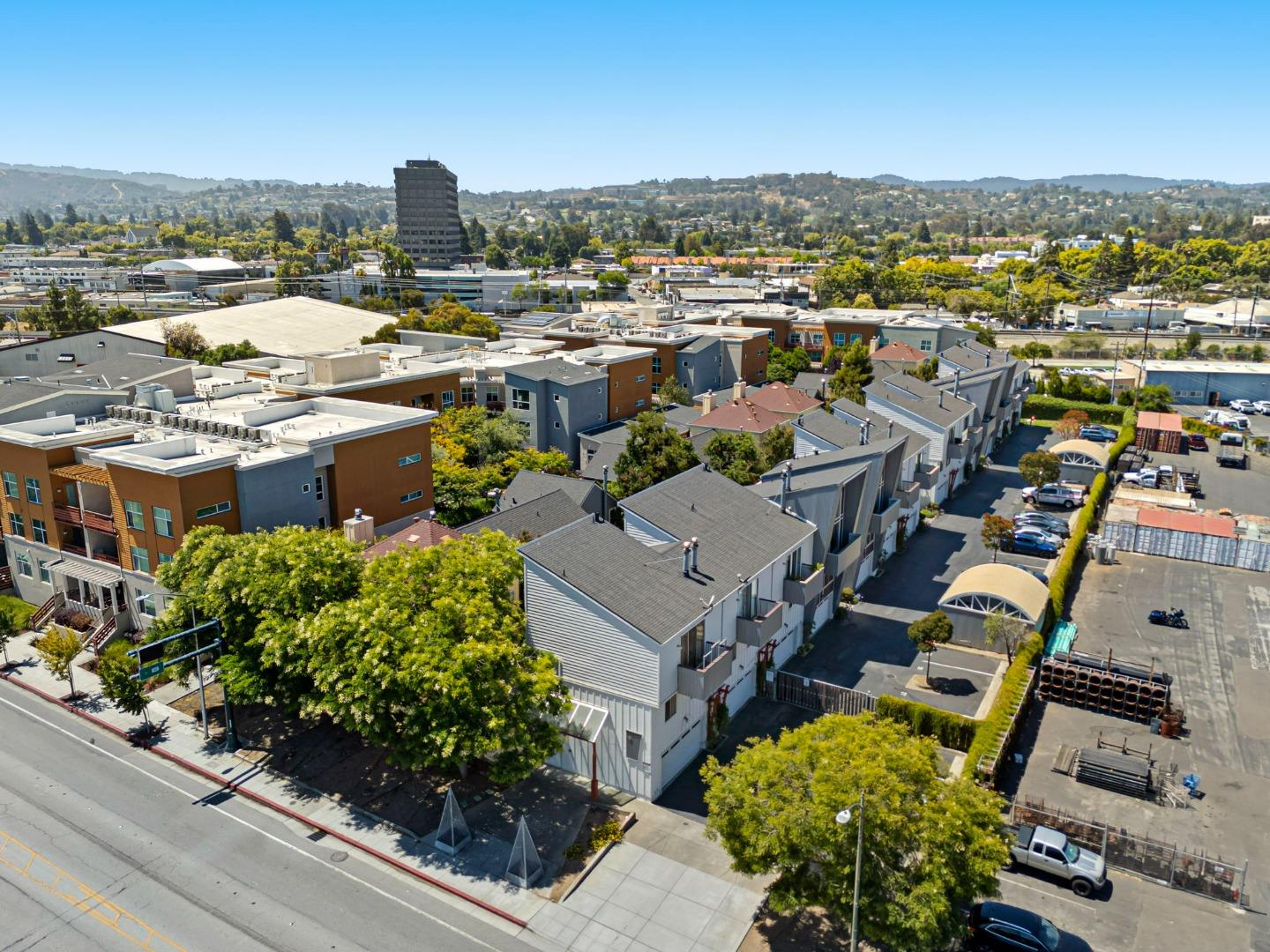 Detail Gallery Image 51 of 60 For 2086 S Delaware St, San Mateo,  CA 94403 - 2 Beds | 1/1 Baths