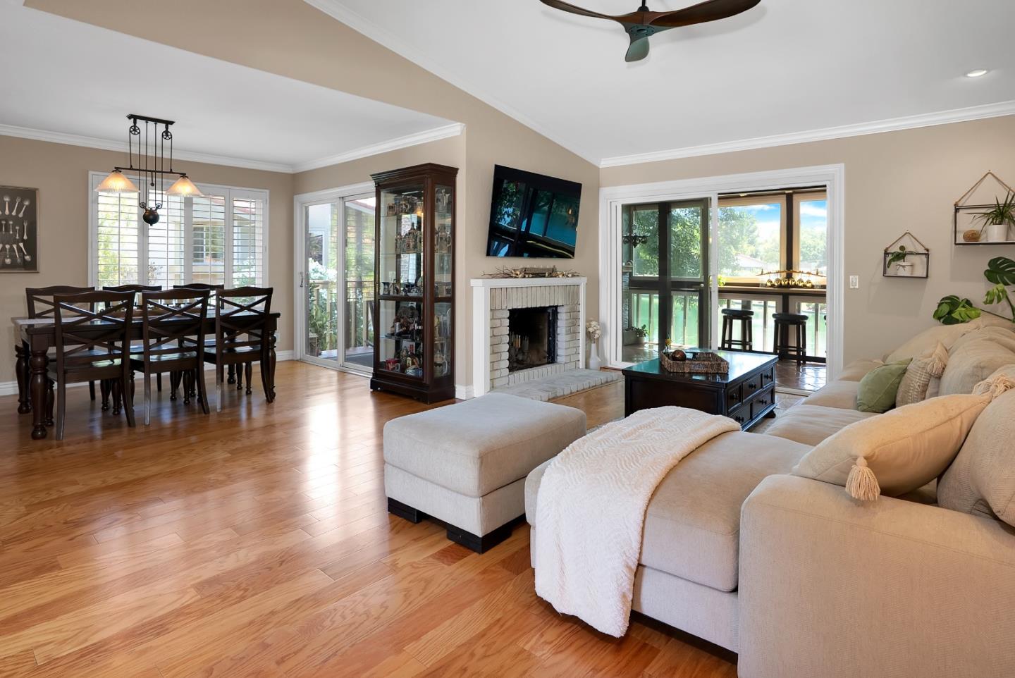 Detail Gallery Image 17 of 44 For 8386 Riesling Way, San Jose,  CA 95135 - 2 Beds | 2 Baths