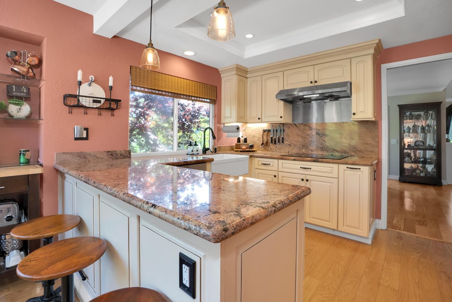 Detail Gallery Image 7 of 44 For 8386 Riesling Way, San Jose,  CA 95135 - 2 Beds | 2 Baths