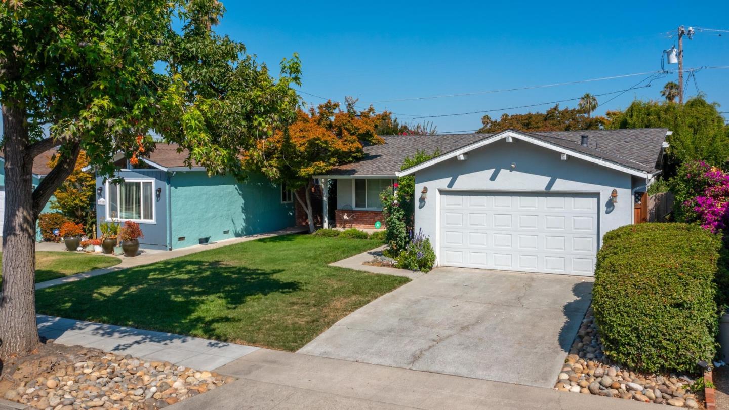 Detail Gallery Image 3 of 35 For 3209 Tristian Ave, San Jose,  CA 95127 - 3 Beds | 2 Baths
