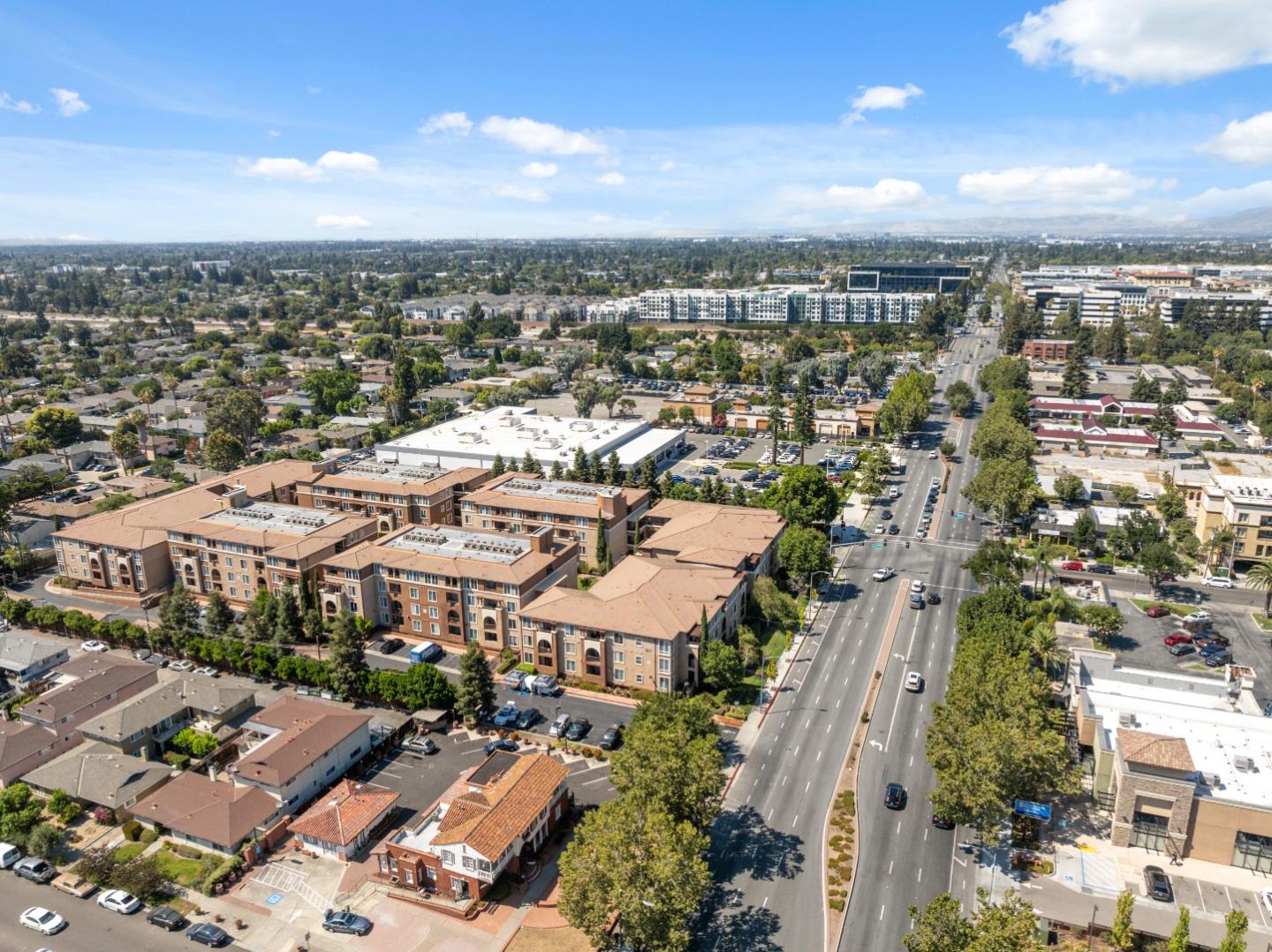 Detail Gallery Image 39 of 42 For 801 S Winchester Blvd #2402,  San Jose,  CA 95128 - 2 Beds | 2 Baths