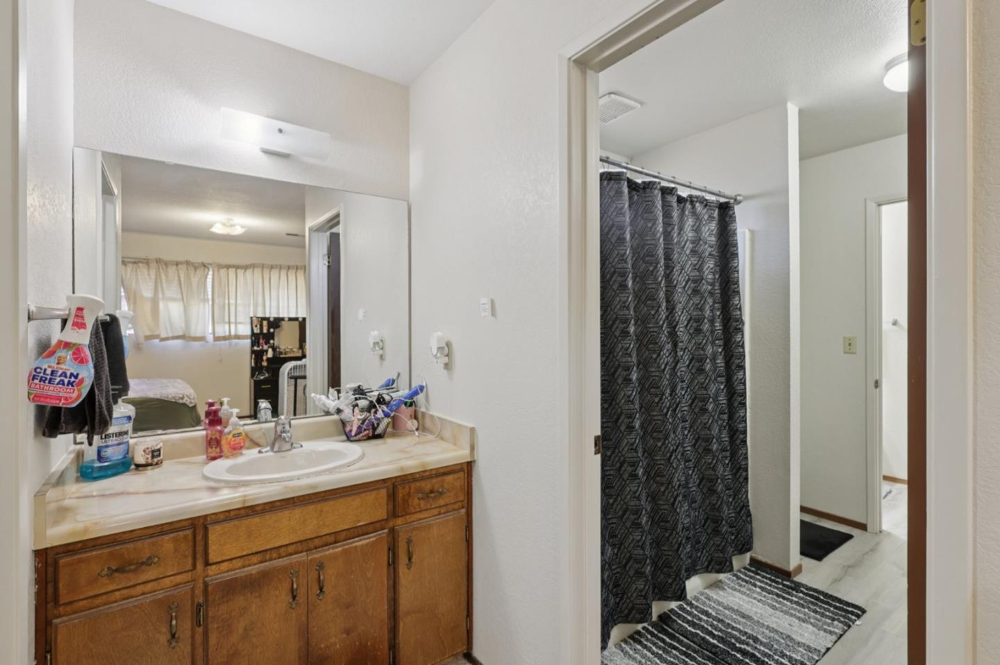 Detail Gallery Image 17 of 46 For 880 Apricot Ln, Hollister,  CA 95023 - – Beds | – Baths