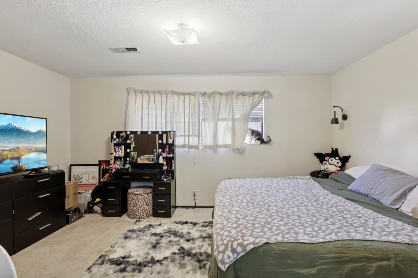 Detail Gallery Image 22 of 46 For 880 Apricot Ln, Hollister,  CA 95023 - – Beds | – Baths