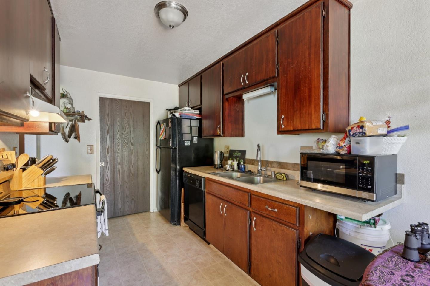 Detail Gallery Image 33 of 46 For 880 Apricot Ln, Hollister,  CA 95023 - – Beds | – Baths