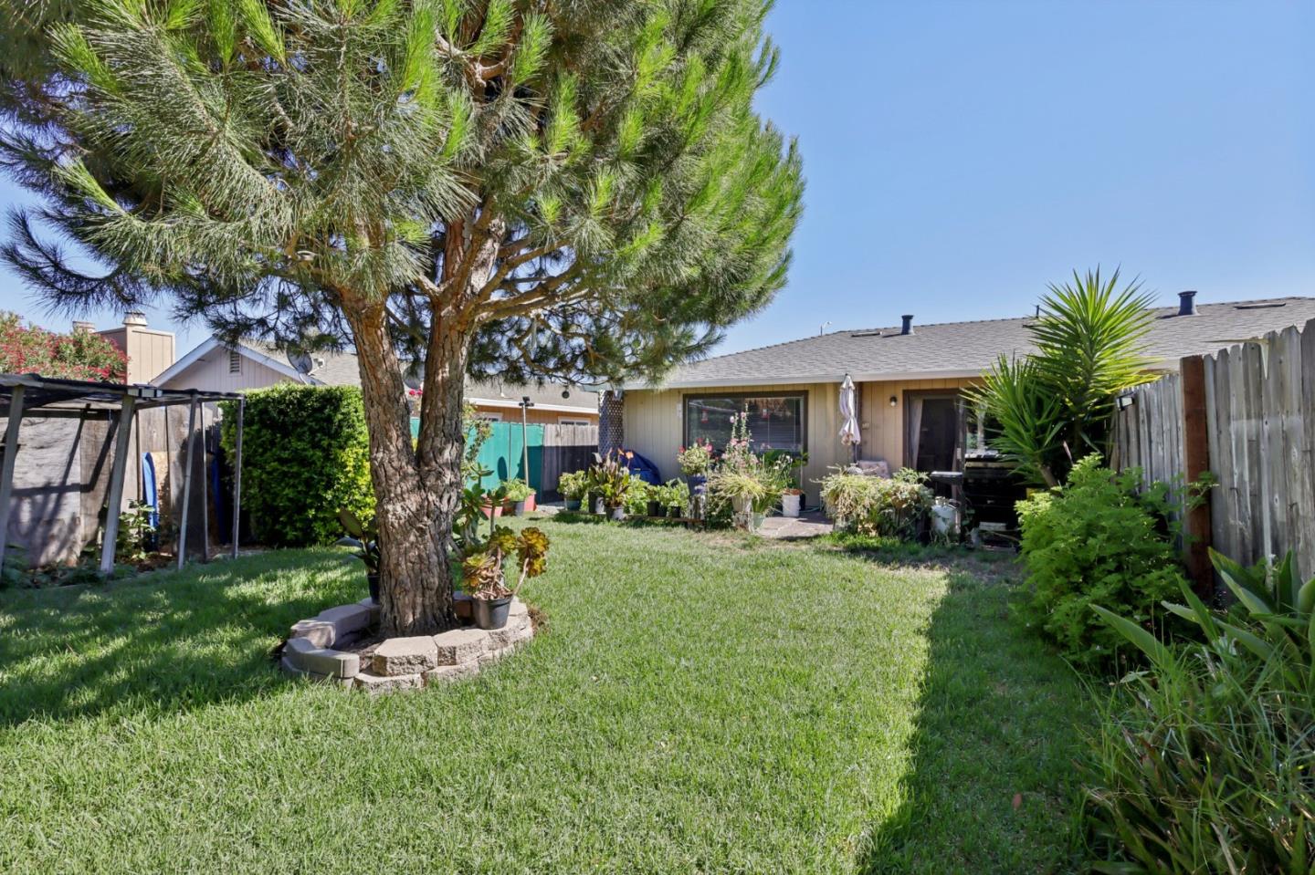 Detail Gallery Image 44 of 46 For 880 Apricot Ln, Hollister,  CA 95023 - – Beds | – Baths