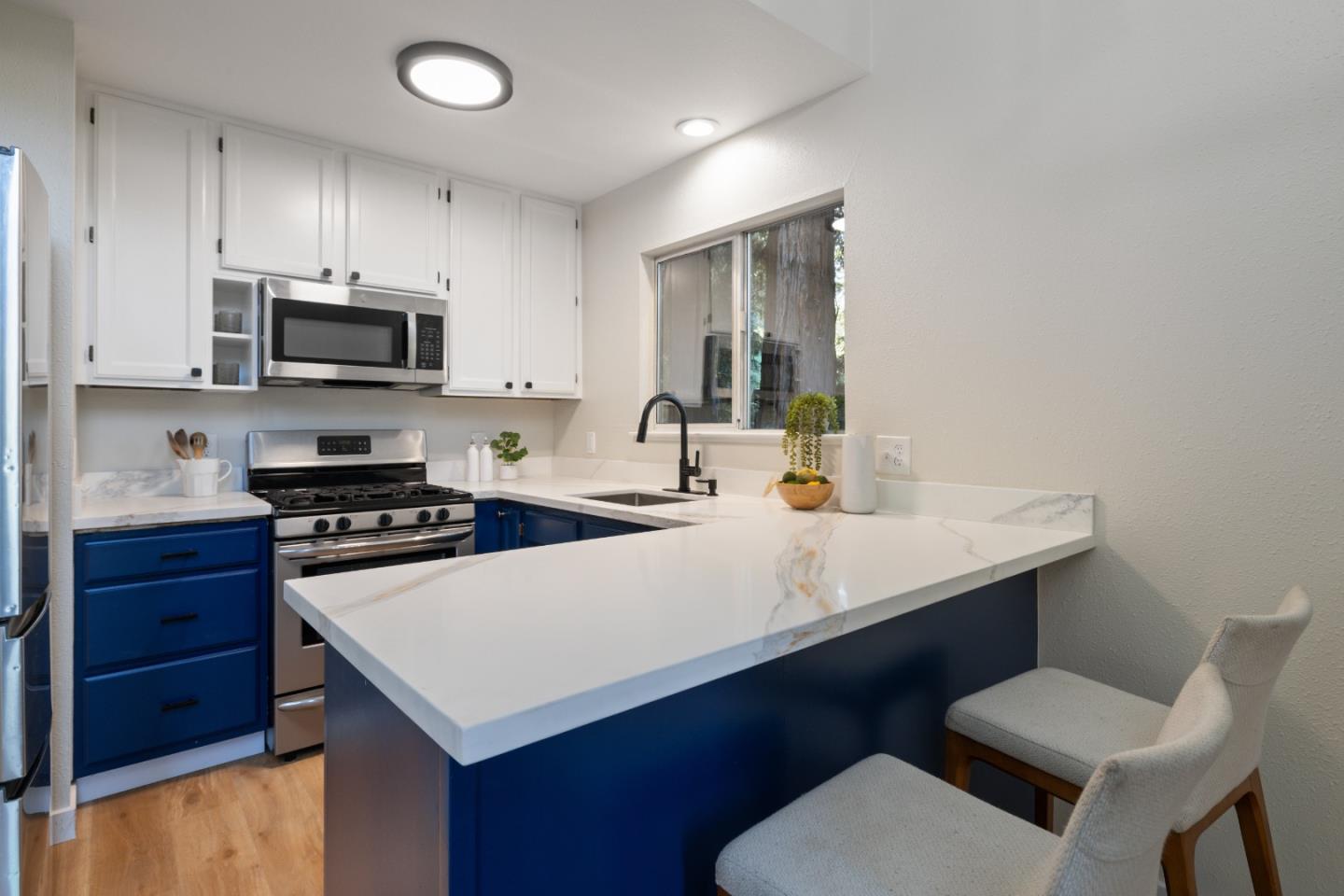 Detail Gallery Image 12 of 73 For 325 Fireside Rd, Boulder Creek,  CA 95006 - 2 Beds | 2 Baths