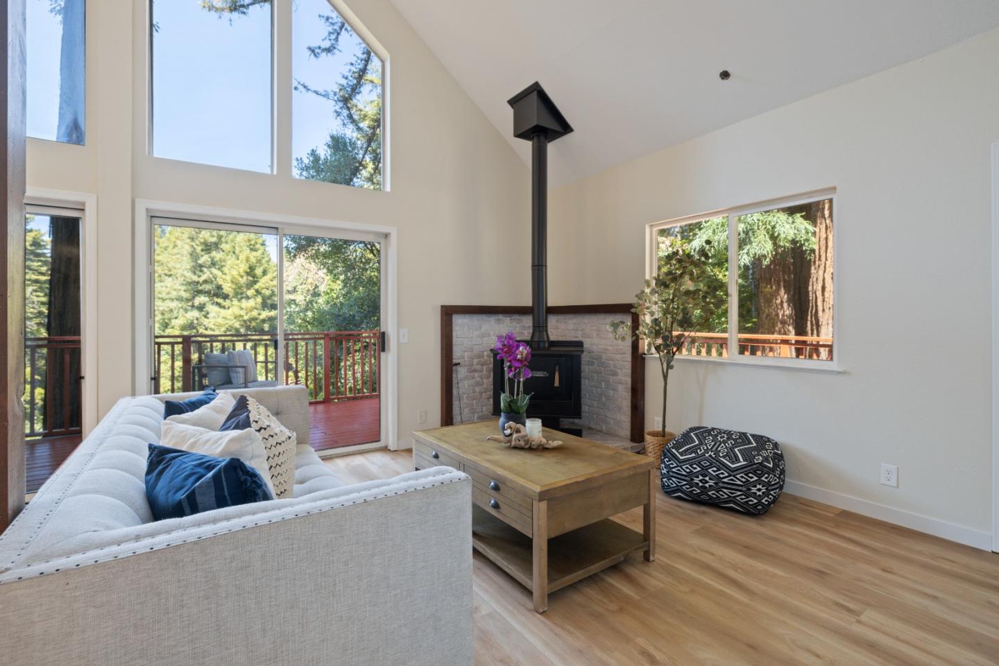 Detail Gallery Image 9 of 73 For 325 Fireside Rd, Boulder Creek,  CA 95006 - 2 Beds | 2 Baths