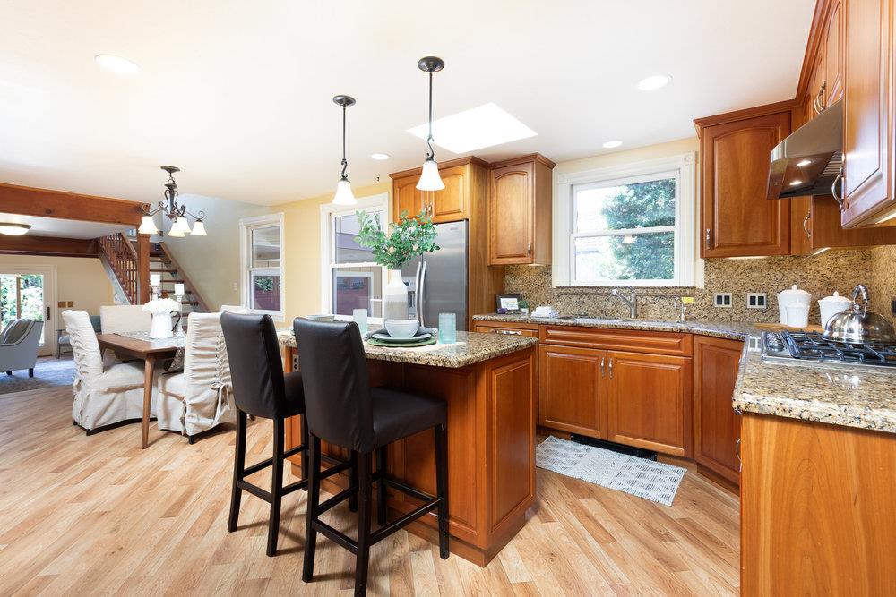 Detail Gallery Image 11 of 44 For 328 Stanford Ave, Santa Cruz,  CA 95062 - 3 Beds | 2/1 Baths